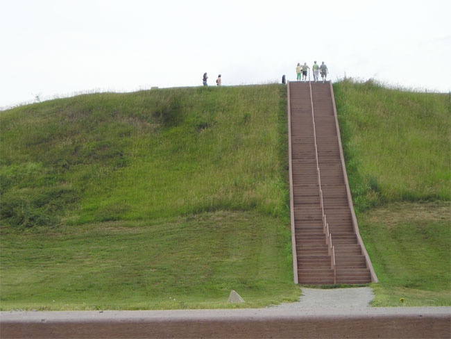steps to top of Monk's Mound